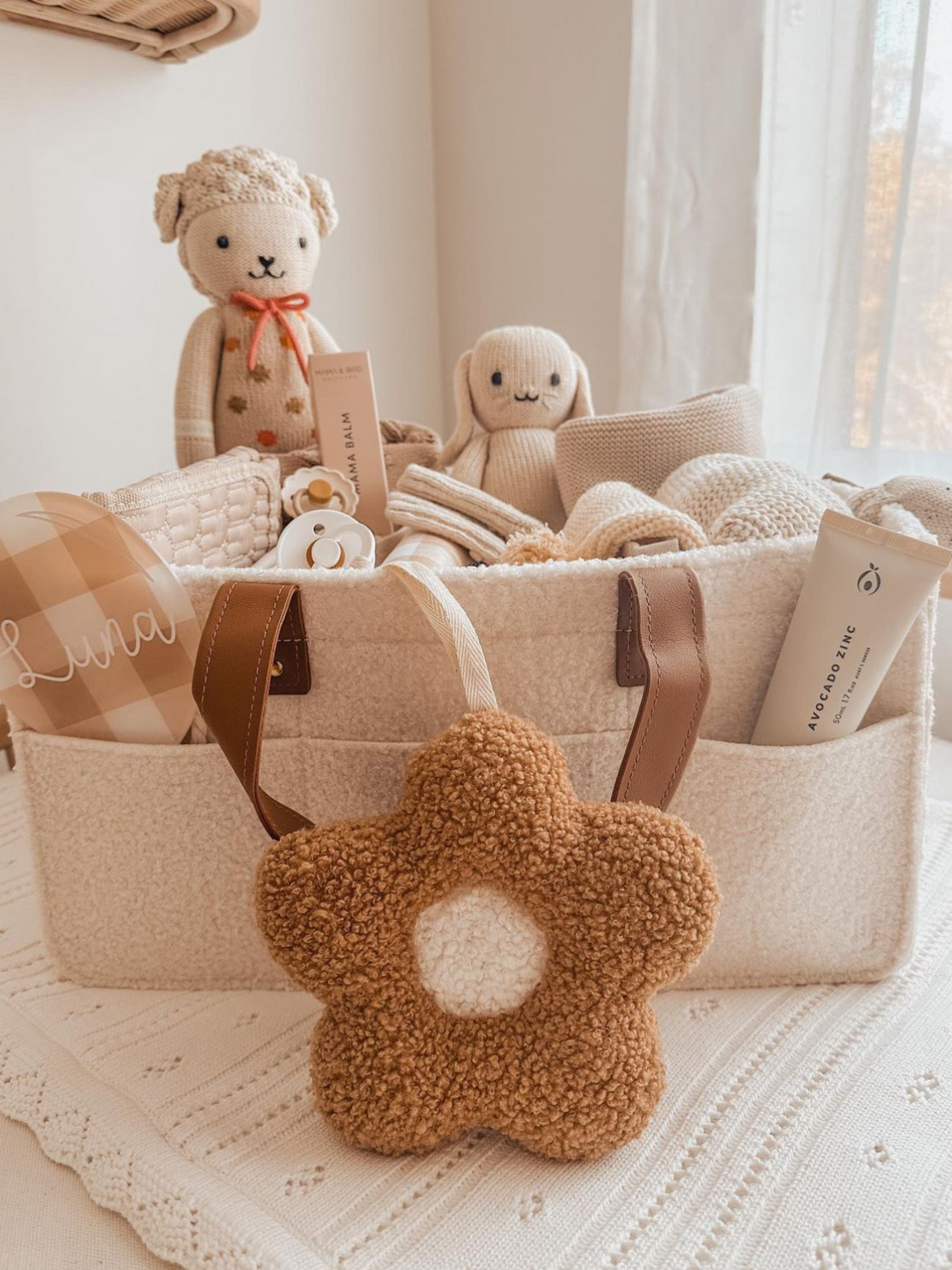 Mini Daisy Dummy Holder