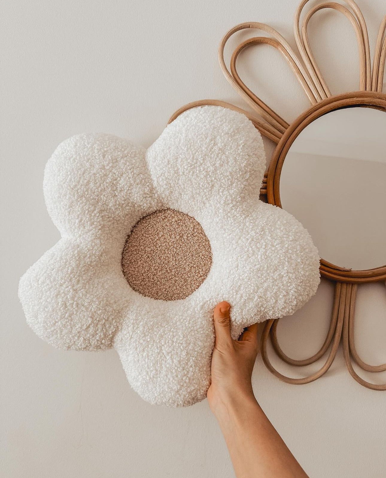 Large Daisy Cushion