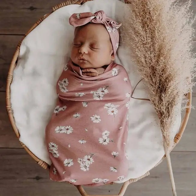 Daisy Snuggle Hunny Newborn Set - Timber Tinkers