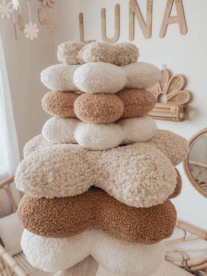 Medium Daisy Cushion