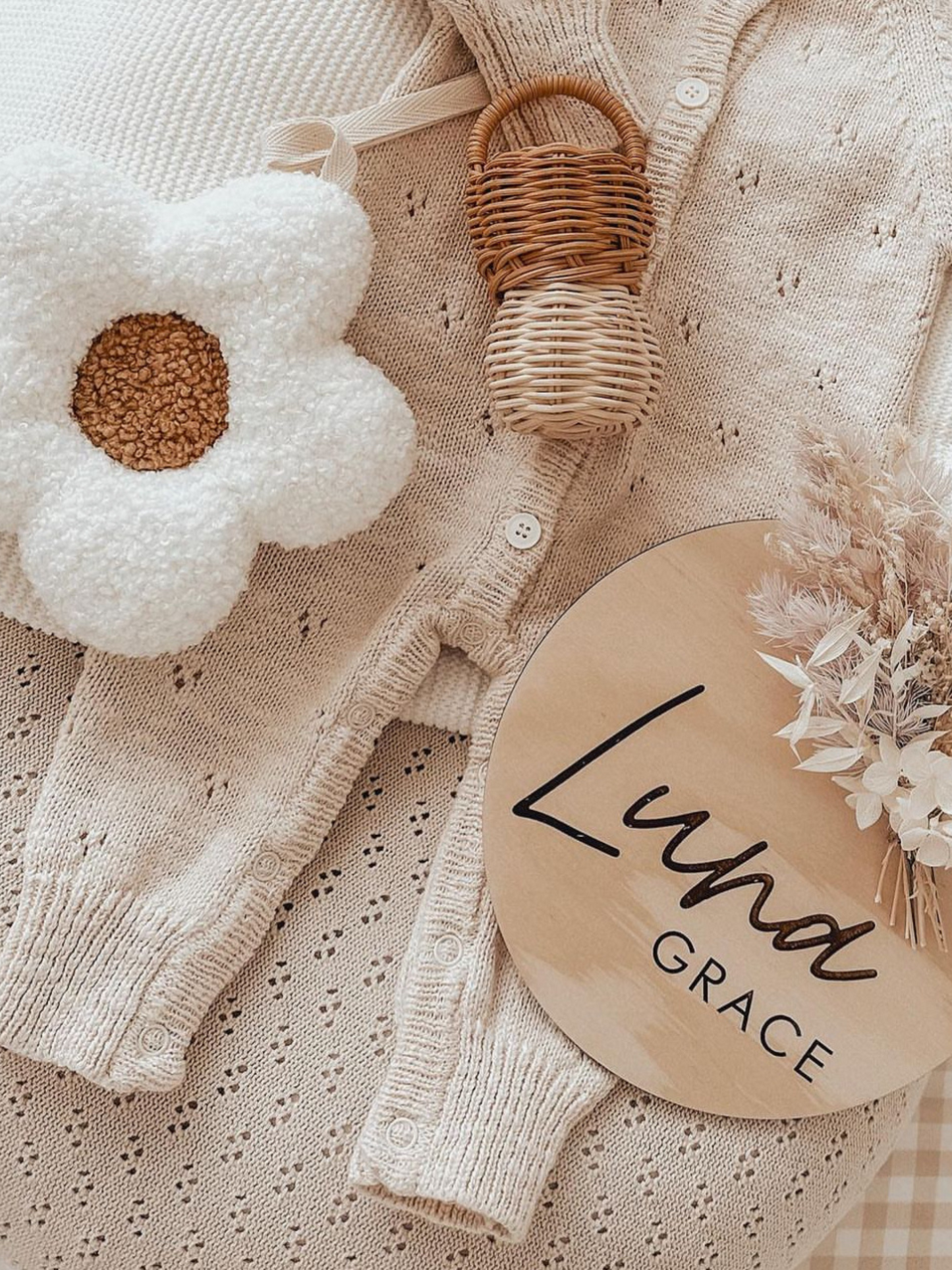 Mini Daisy Dummy Holder