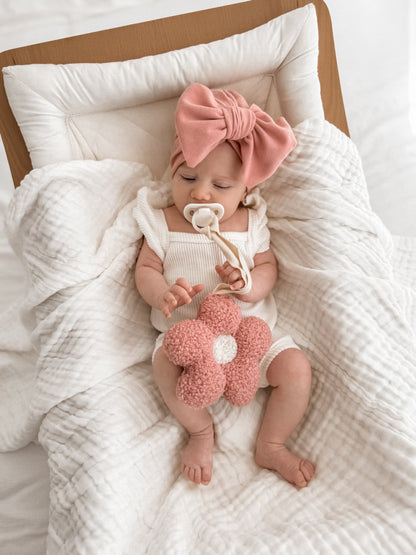 Mini Daisy Dummy Holder