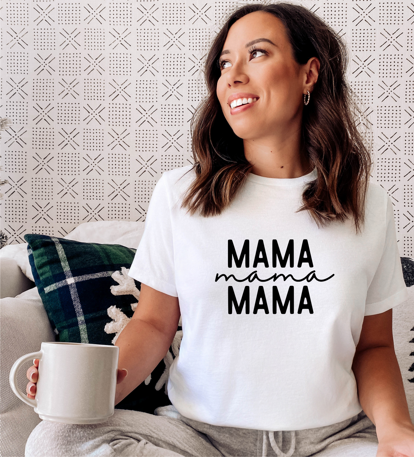 Mama Mama Mama WHITE T-shirt - Size M