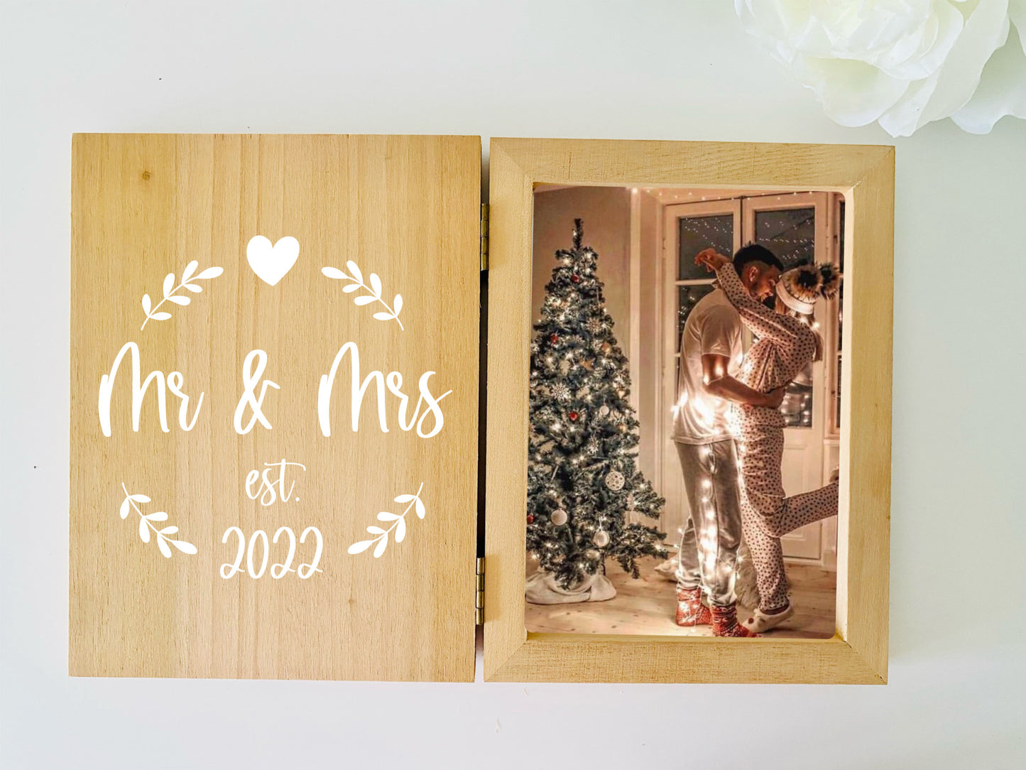 Christmas Photo Frame - Mr & Mrs 2024 - PRE ORDER SHIPS END OCT 2024